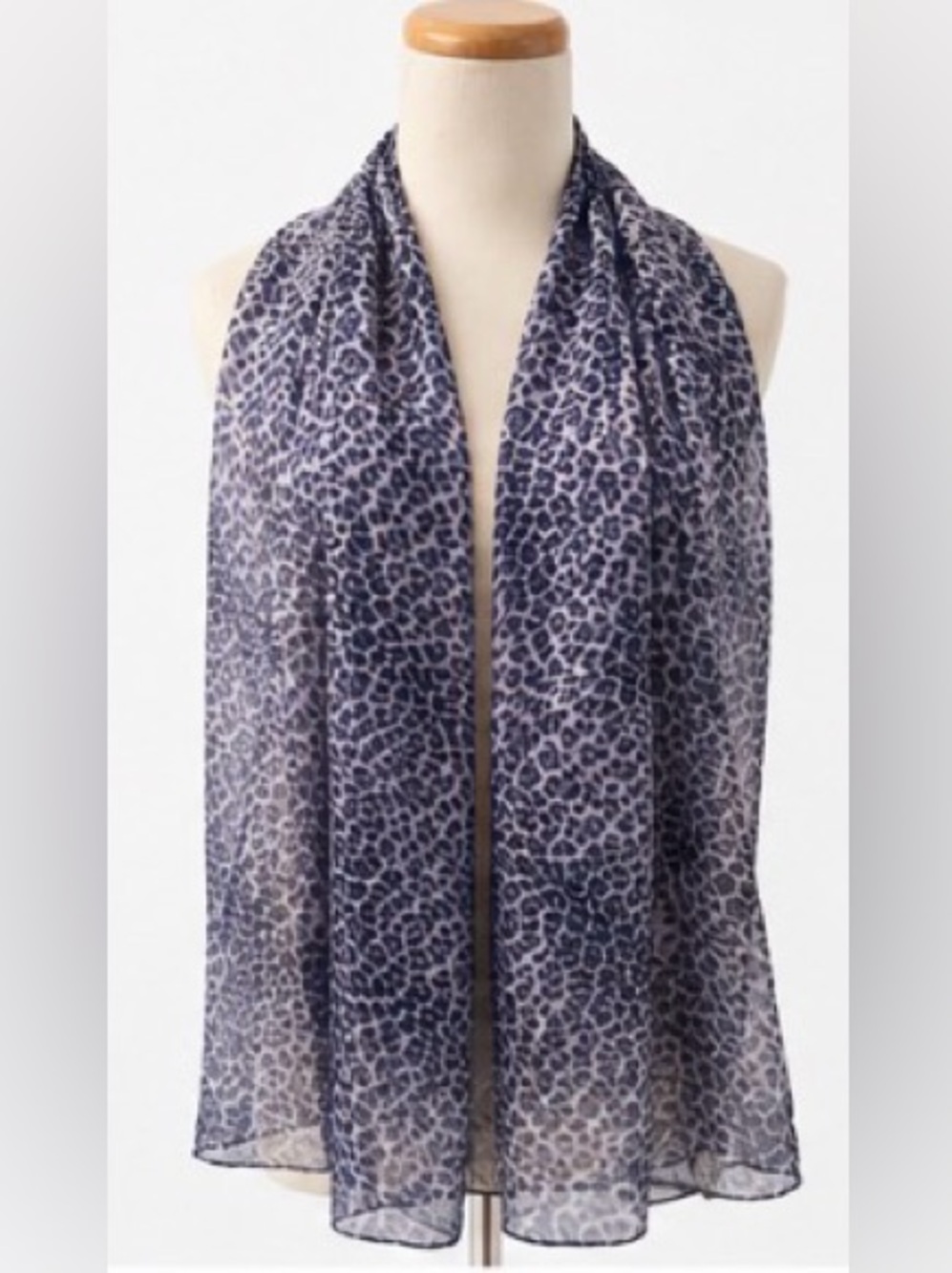 [Carlisle] 100% Silk Blue Purple Gray Leopard Print Scarf 58" X 20"